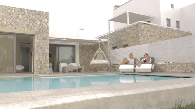 Diamond Deluxe Hotel